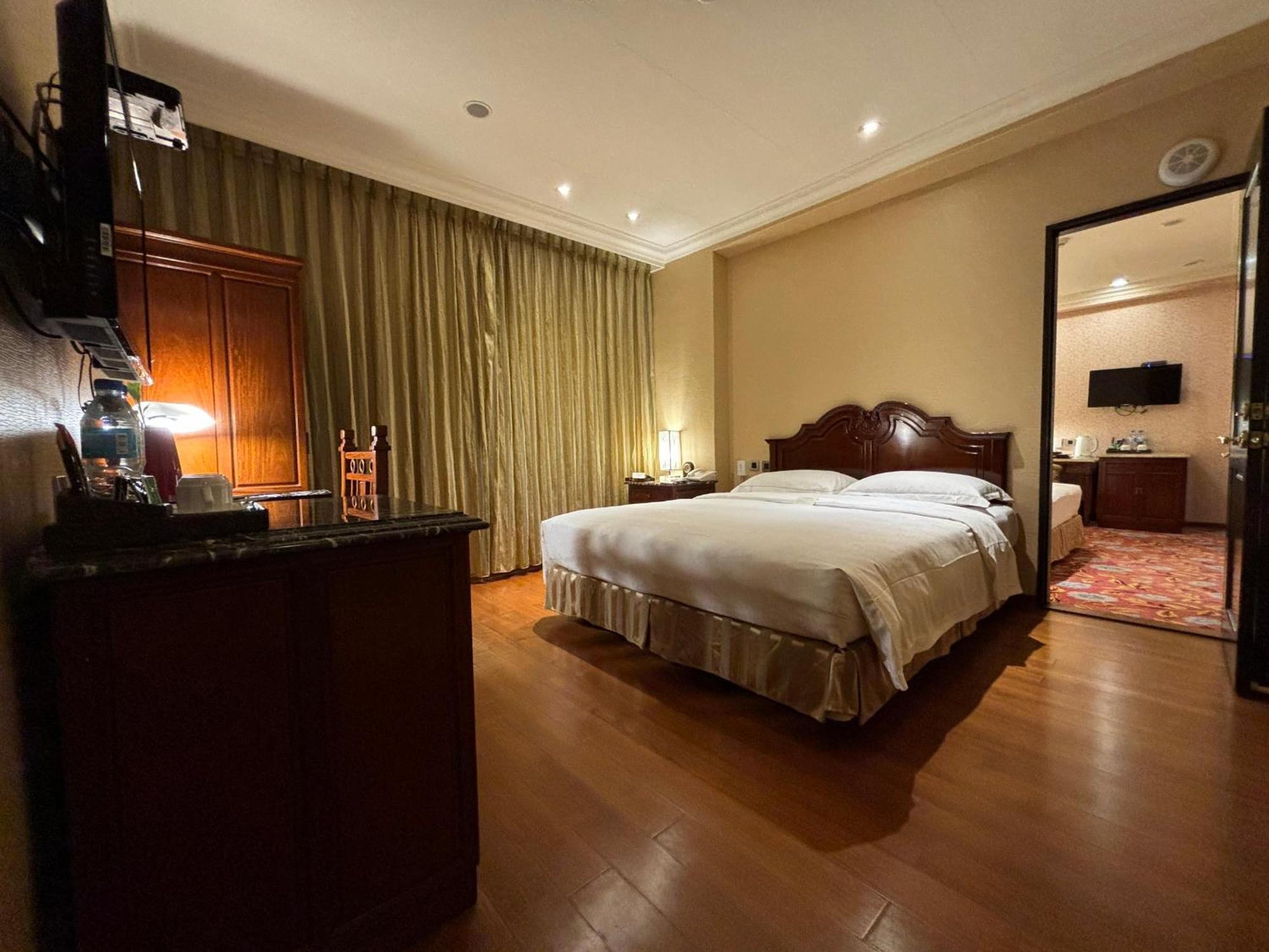 Royal Seasons Hotel Taipei ‧ Nanjing W. Dış mekan fotoğraf