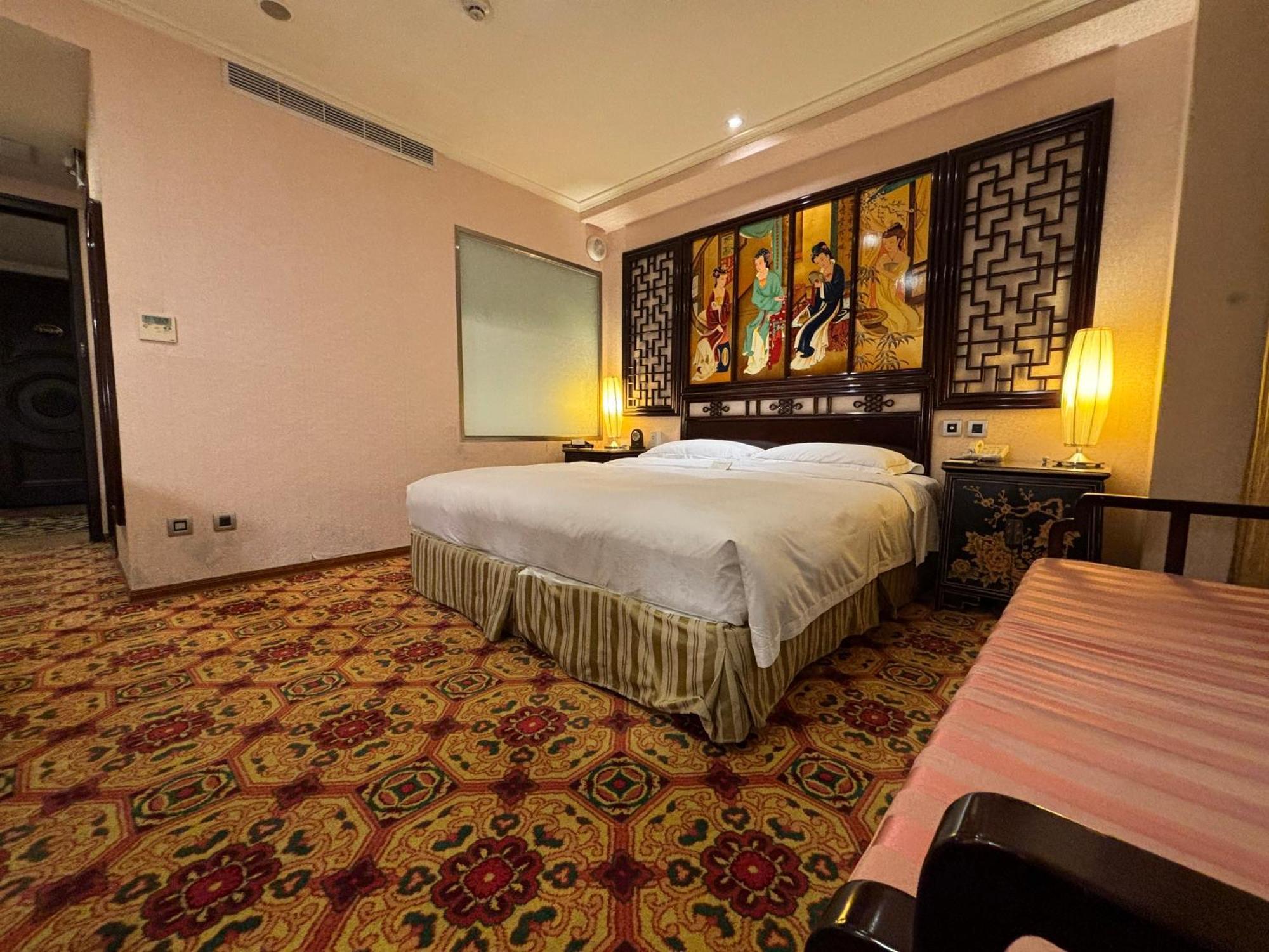 Royal Seasons Hotel Taipei ‧ Nanjing W. Dış mekan fotoğraf