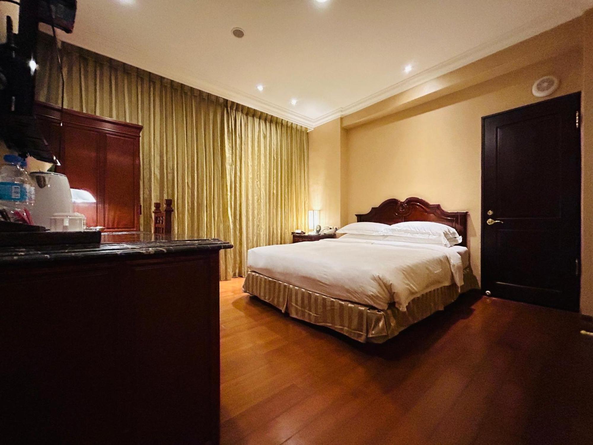 Royal Seasons Hotel Taipei ‧ Nanjing W. Dış mekan fotoğraf