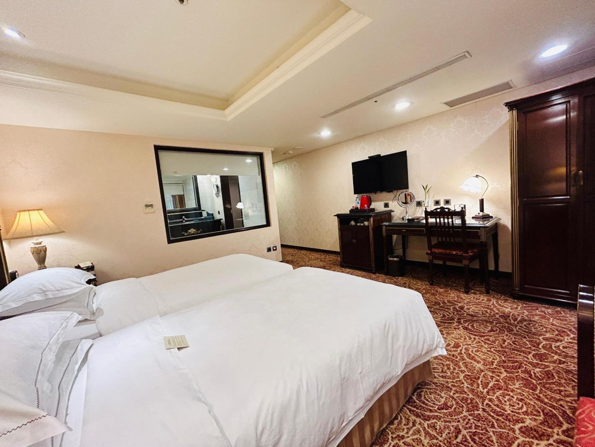 Royal Seasons Hotel Taipei ‧ Nanjing W. Dış mekan fotoğraf